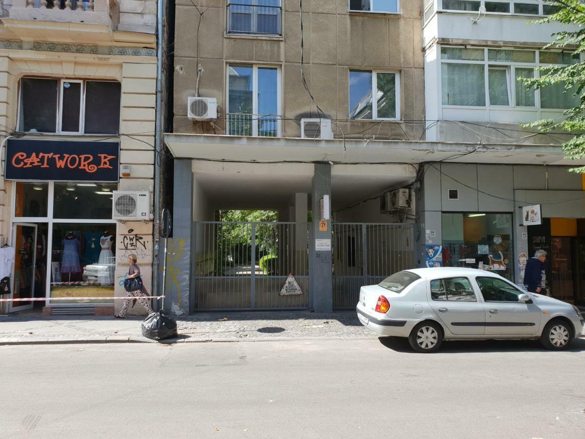 Central Luxury Flat With Terrace - Adela Accommodation - Ideal For Long Stays Bukarest Eksteriør billede