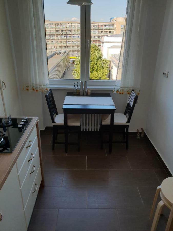 Central Luxury Flat With Terrace - Adela Accommodation - Ideal For Long Stays Bukarest Eksteriør billede
