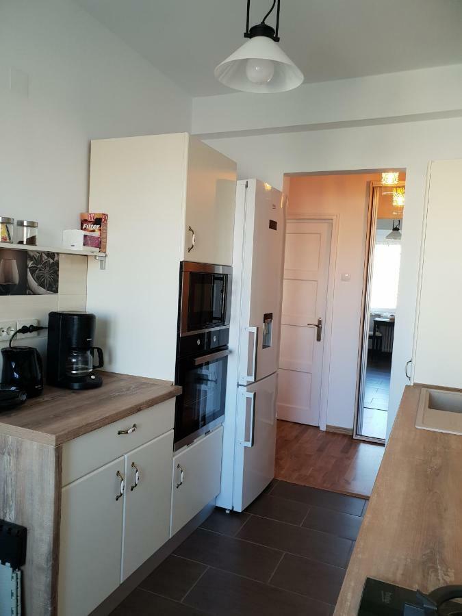 Central Luxury Flat With Terrace - Adela Accommodation - Ideal For Long Stays Bukarest Eksteriør billede