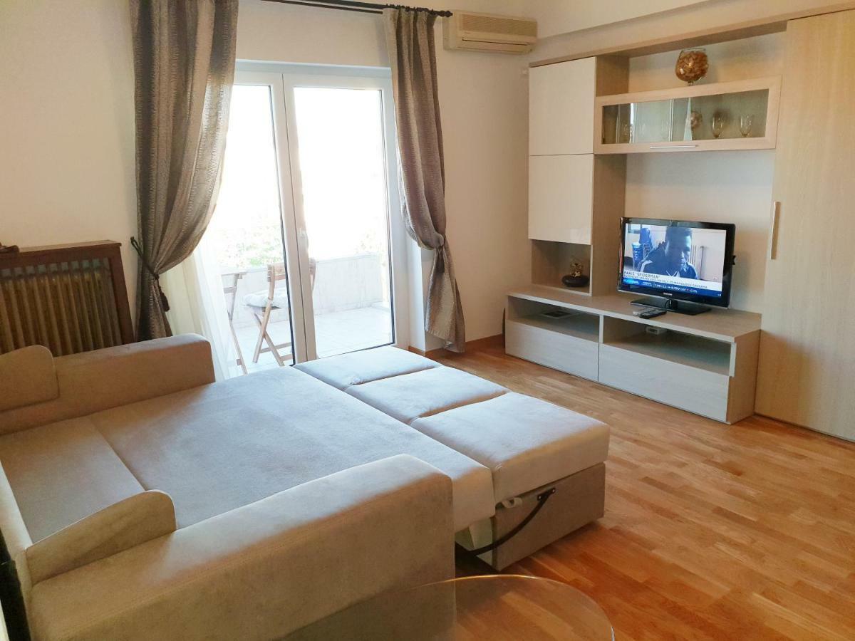 Central Luxury Flat With Terrace - Adela Accommodation - Ideal For Long Stays Bukarest Eksteriør billede